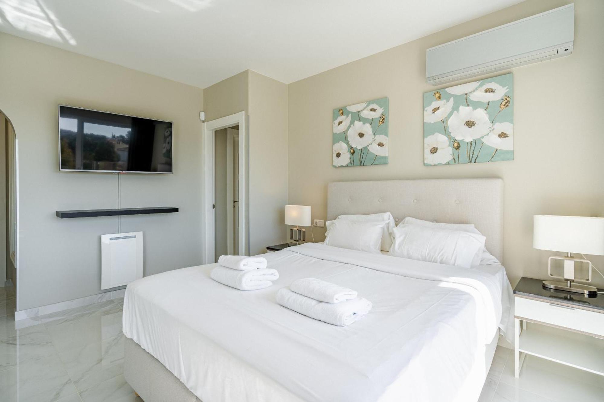 Private Luxurious Hillside Villa With Pool & Sea Views For 8 To 10 Ppl Fuengirola Ngoại thất bức ảnh